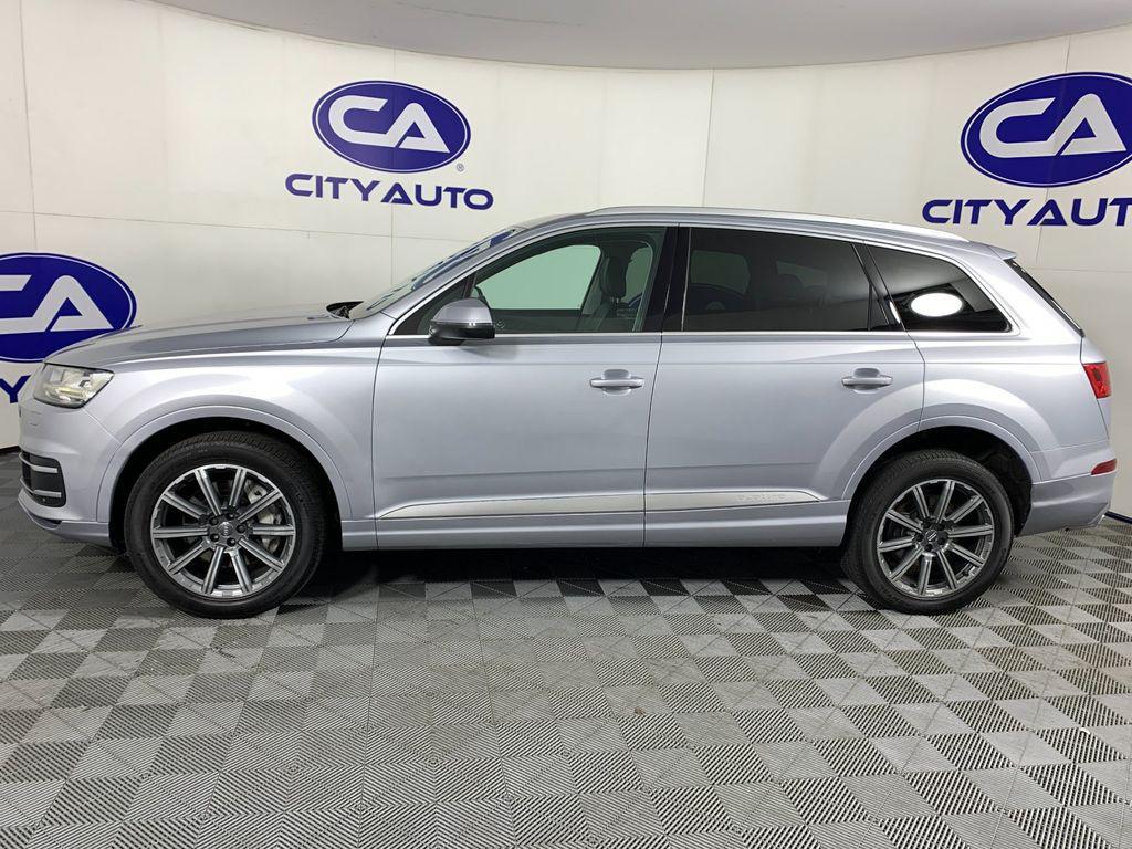 used 2019 Audi Q7 car, priced at $21,995