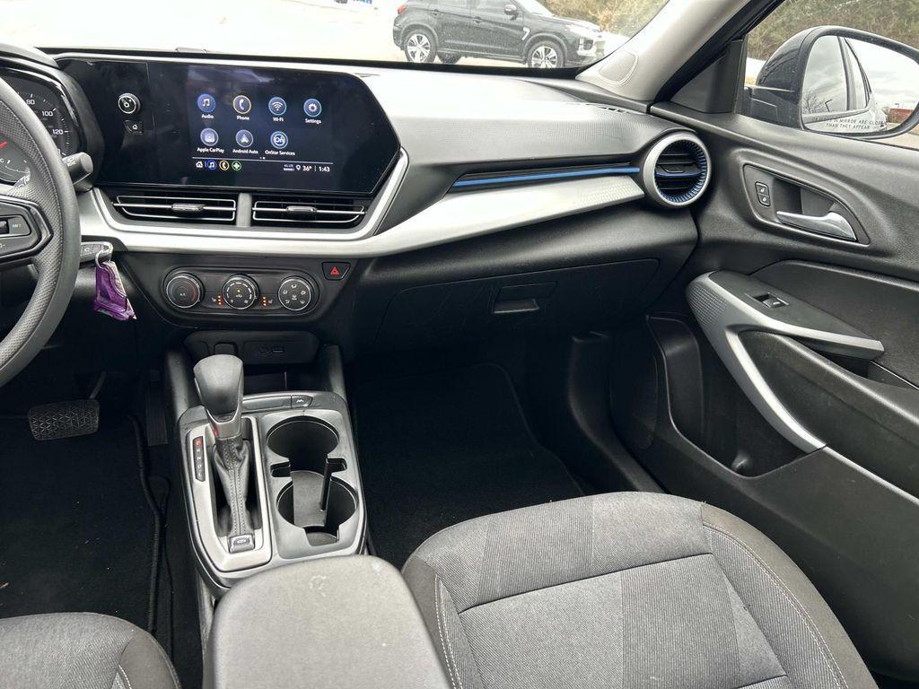 used 2025 Chevrolet Trax car, priced at $20,120