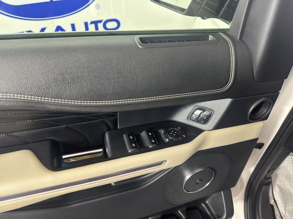 used 2018 Ford Expedition car, priced at $25,995