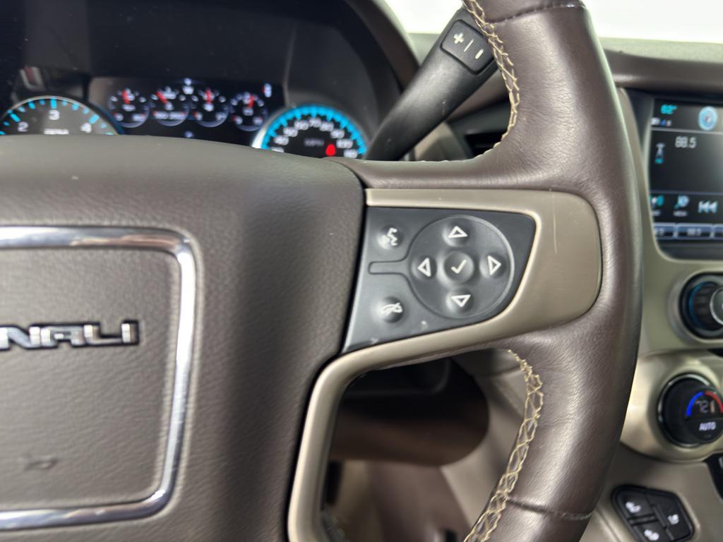 used 2017 GMC Yukon car, priced at $25,995