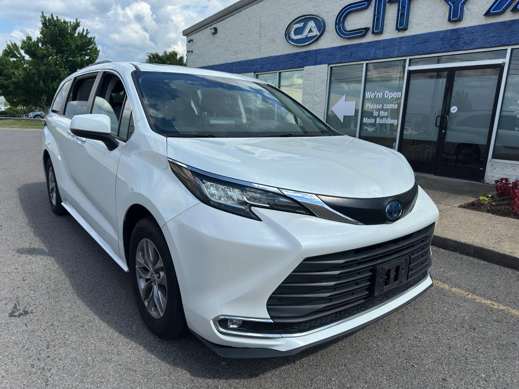 used 2023 Toyota Sienna car, priced at $38,256