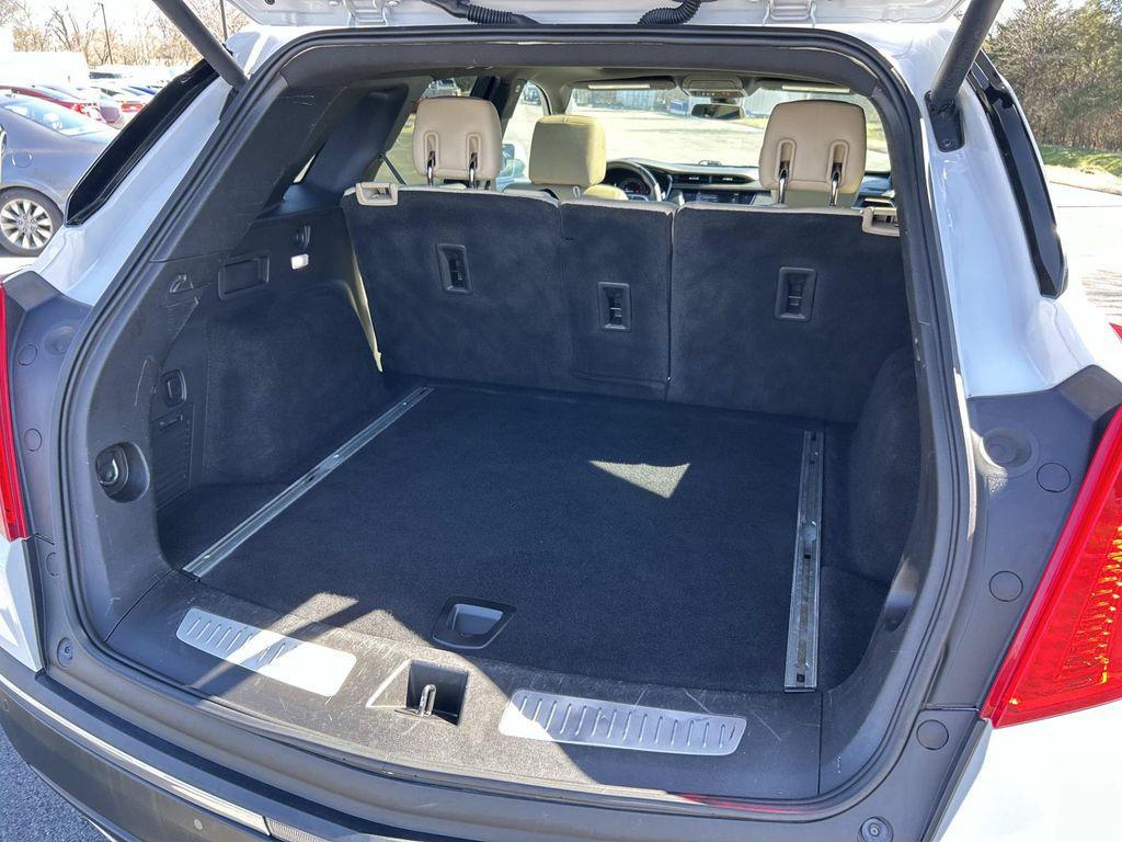 used 2017 Cadillac XT5 car, priced at $12,880