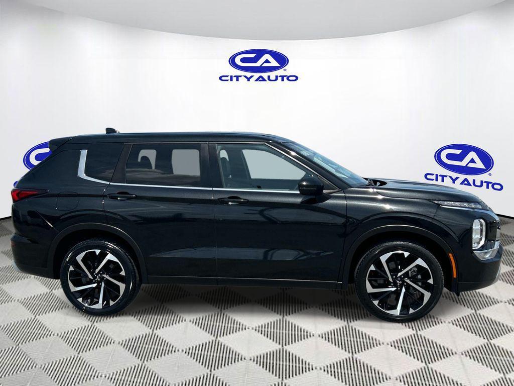 used 2023 Mitsubishi Outlander car, priced at $24,950