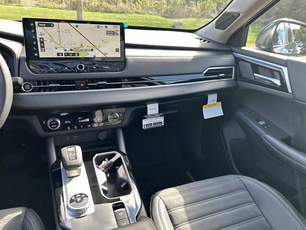 used 2025 Mitsubishi Outlander car, priced at $34,990