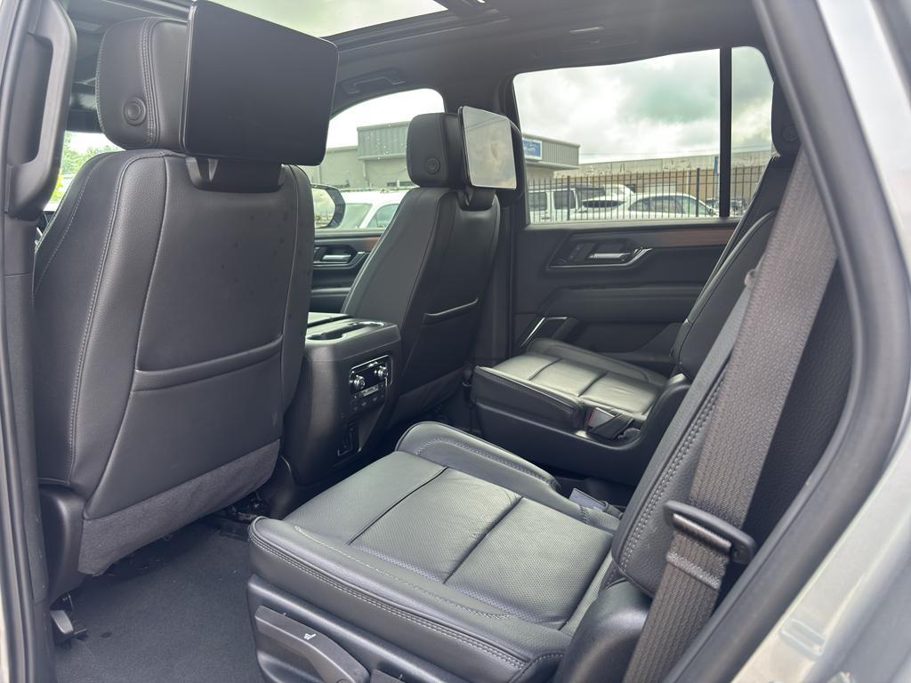 used 2025 GMC Yukon car, priced at $68,995