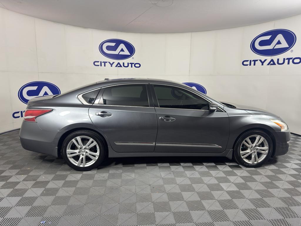 used 2015 Nissan Altima car, priced at $11,995