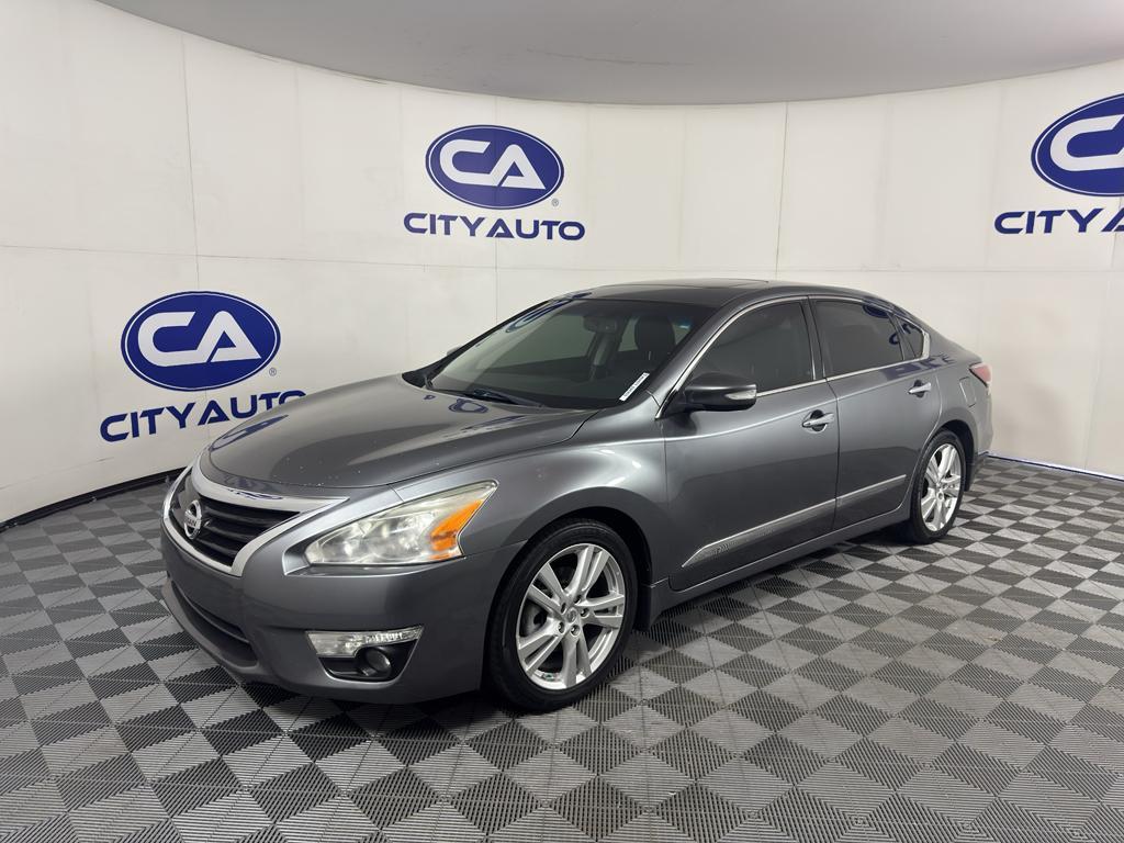 used 2015 Nissan Altima car, priced at $11,995