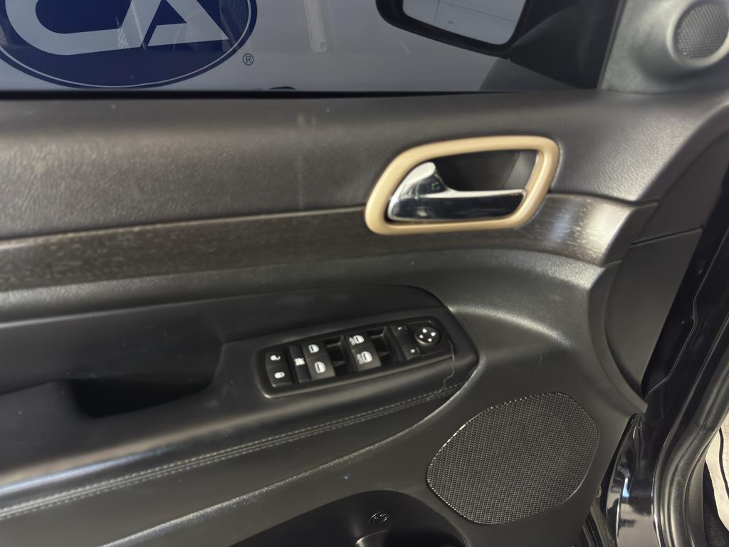 used 2015 Jeep Grand Cherokee car, priced at $12,999