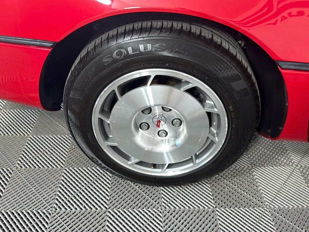 used 1986 Chevrolet Corvette car, priced at $12,995