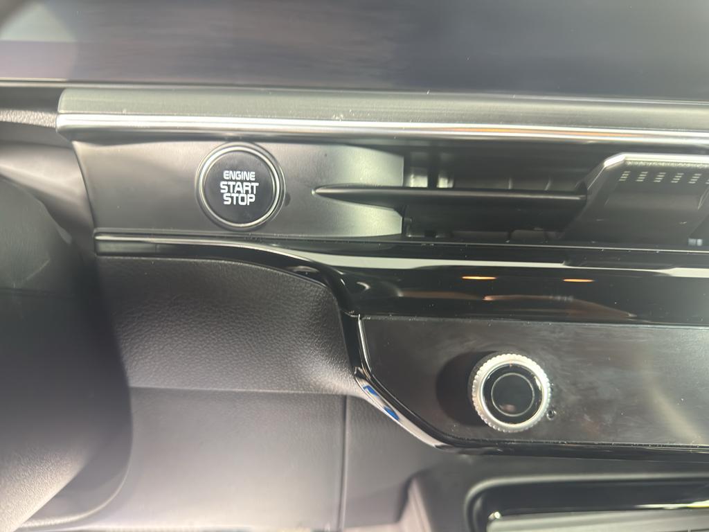 used 2025 Kia K5 car, priced at $25,500