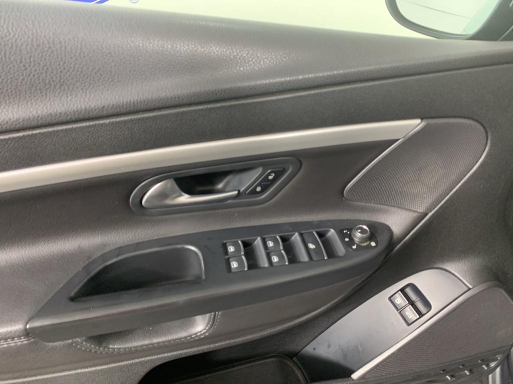 used 2015 Volkswagen Eos car, priced at $10,750