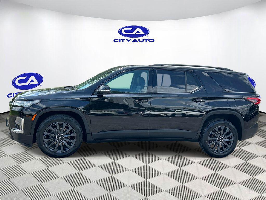 used 2022 Chevrolet Traverse car, priced at $29,314