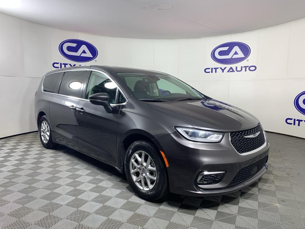 used 2023 Chrysler Pacifica car, priced at $21,812
