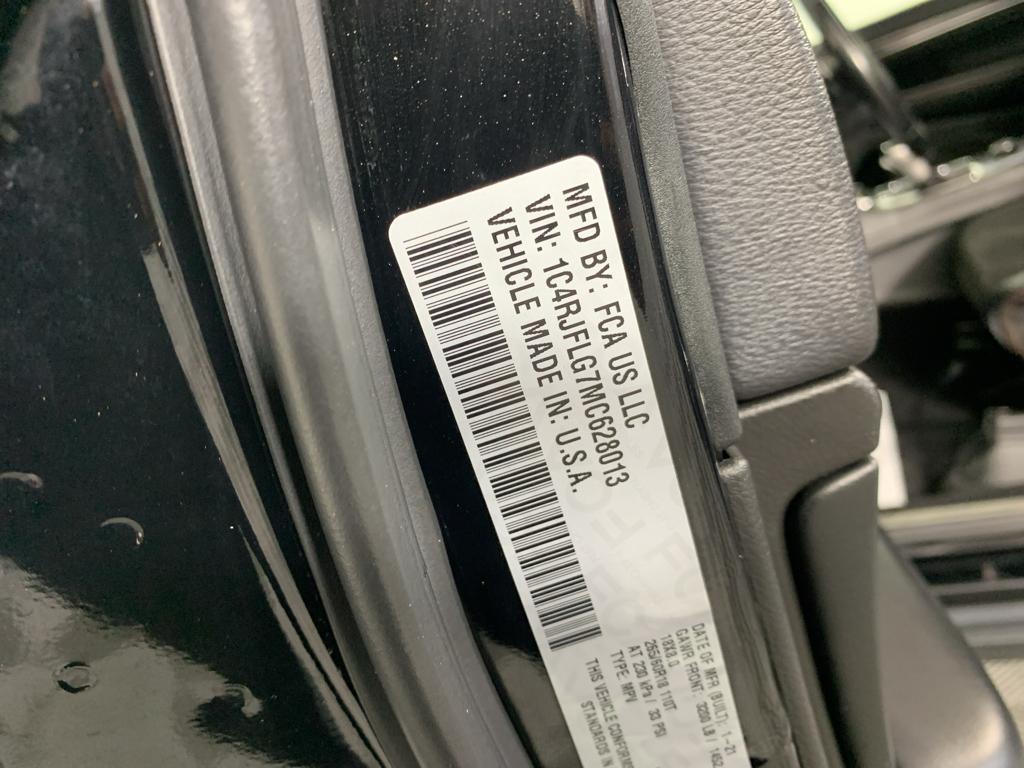 used 2021 Jeep Grand Cherokee car, priced at $22,950