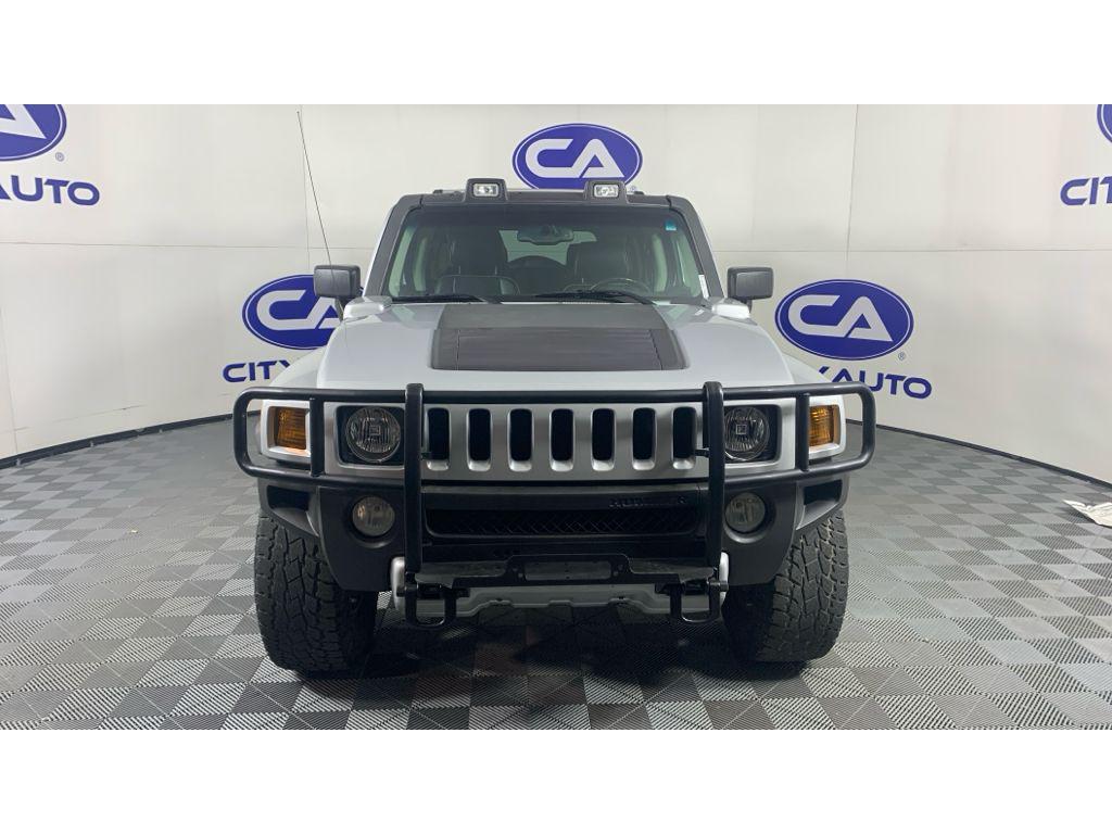 used 2009 Hummer H3 car, priced at $23,995