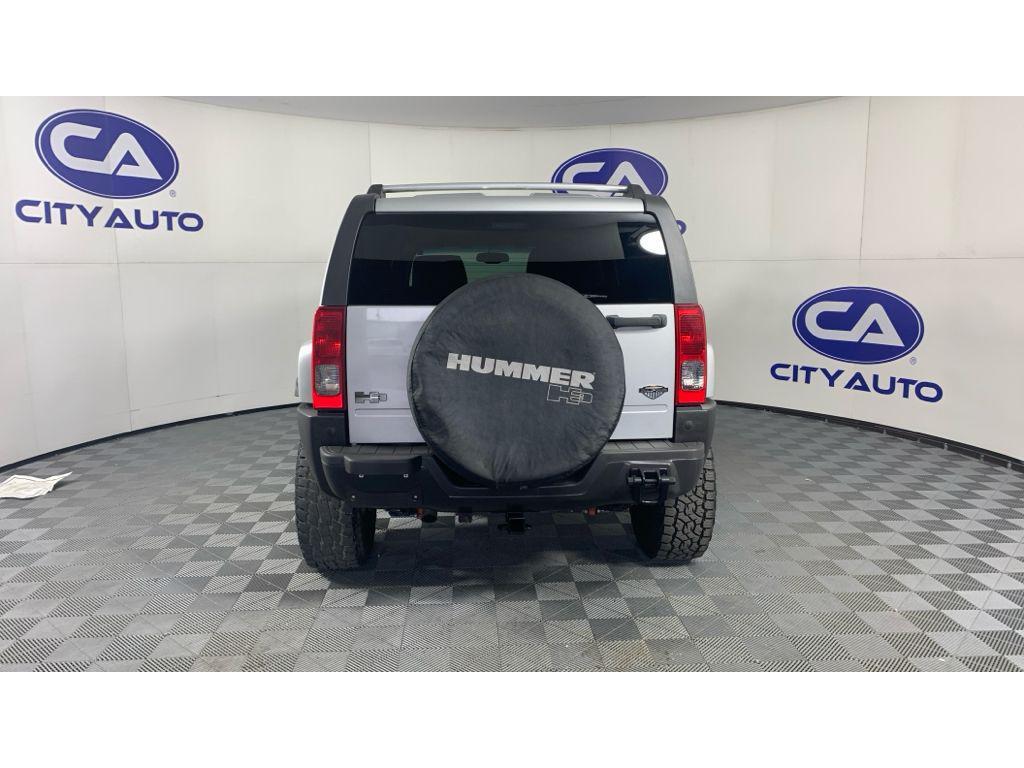 used 2009 Hummer H3 car, priced at $23,995