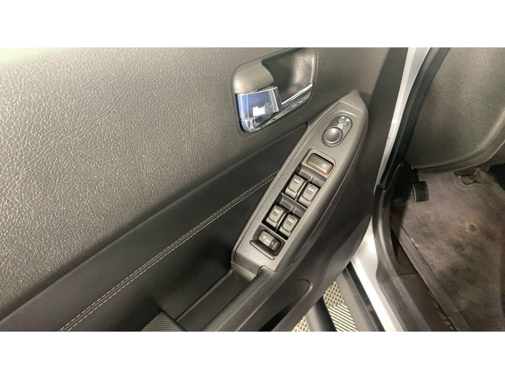 used 2009 Hummer H3 car, priced at $23,995