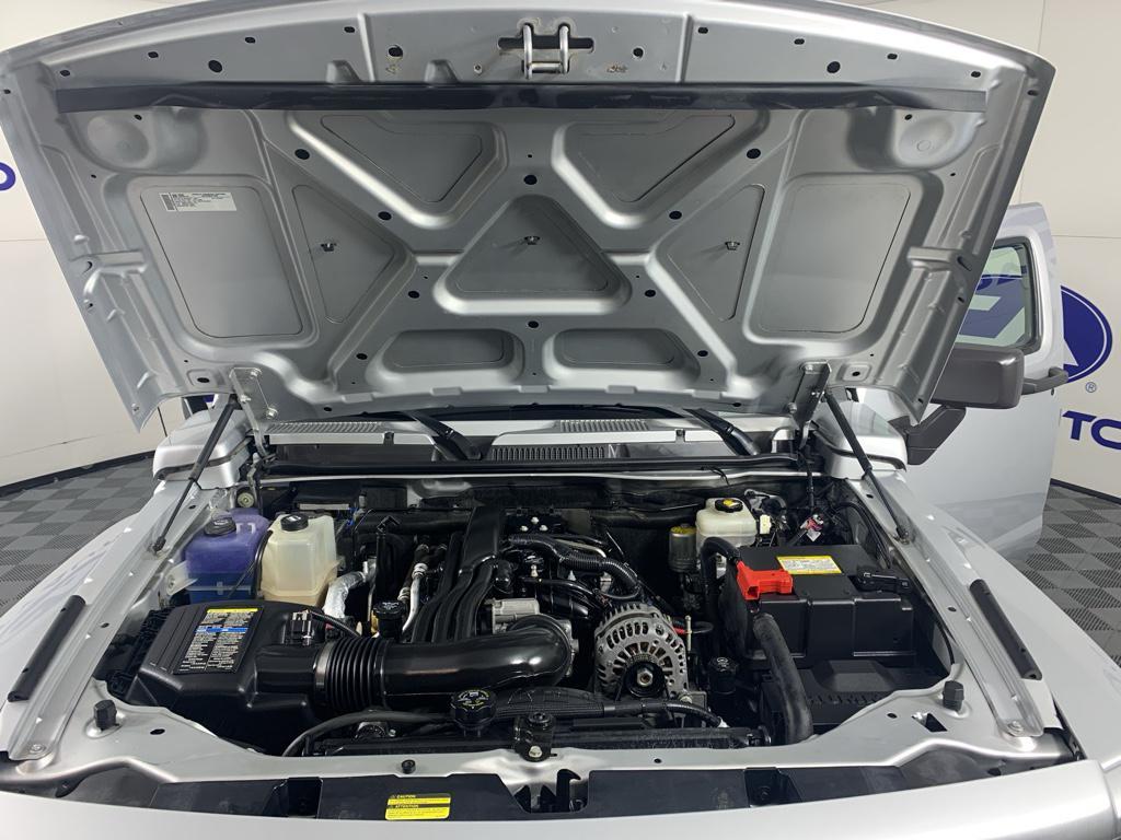 used 2009 Hummer H3 car, priced at $23,995