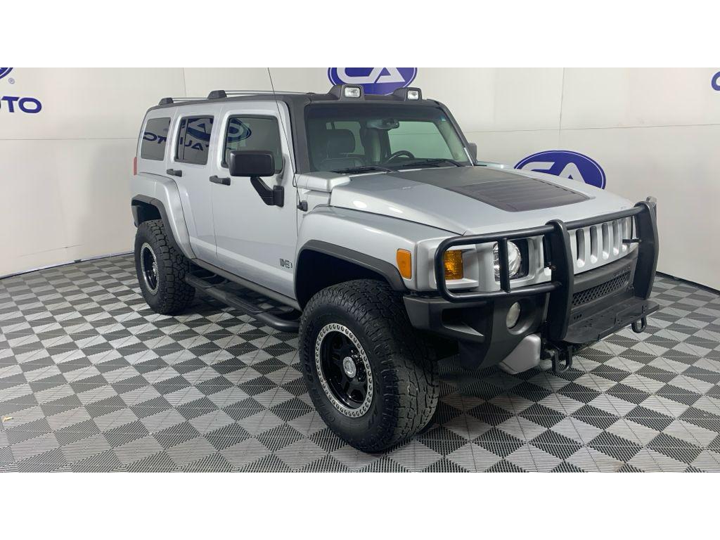 used 2009 Hummer H3 car, priced at $23,995