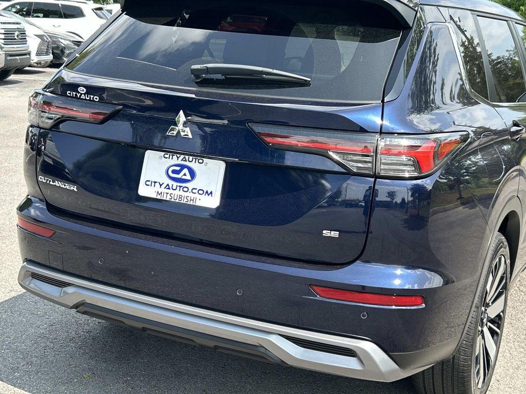 used 2025 Mitsubishi Outlander car, priced at $25,700