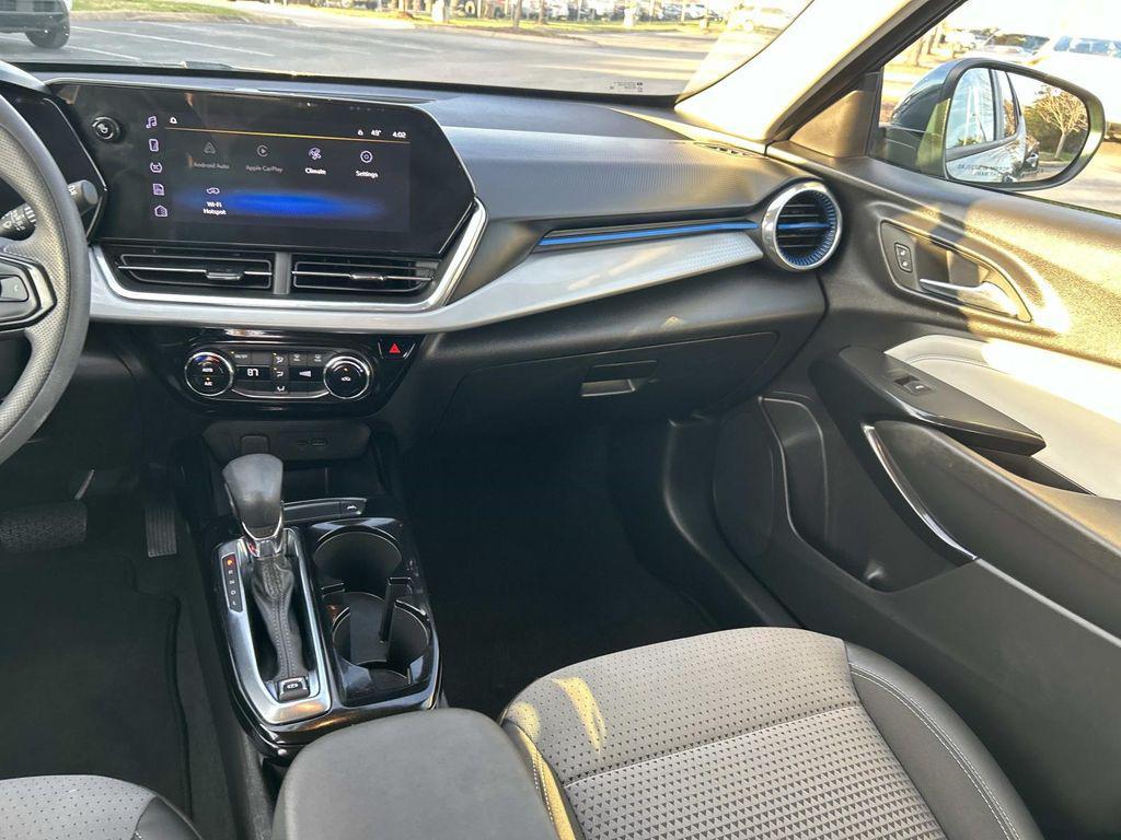 used 2025 Chevrolet Trax car, priced at $19,987