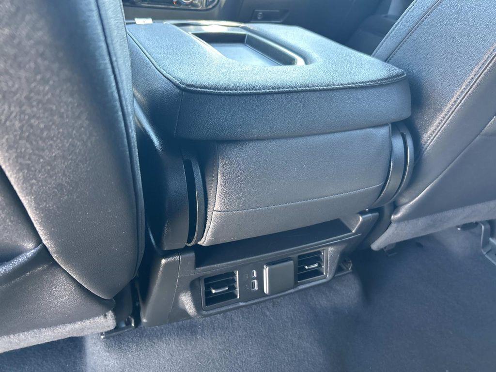 used 2024 GMC Sierra 1500 car, priced at $38,318