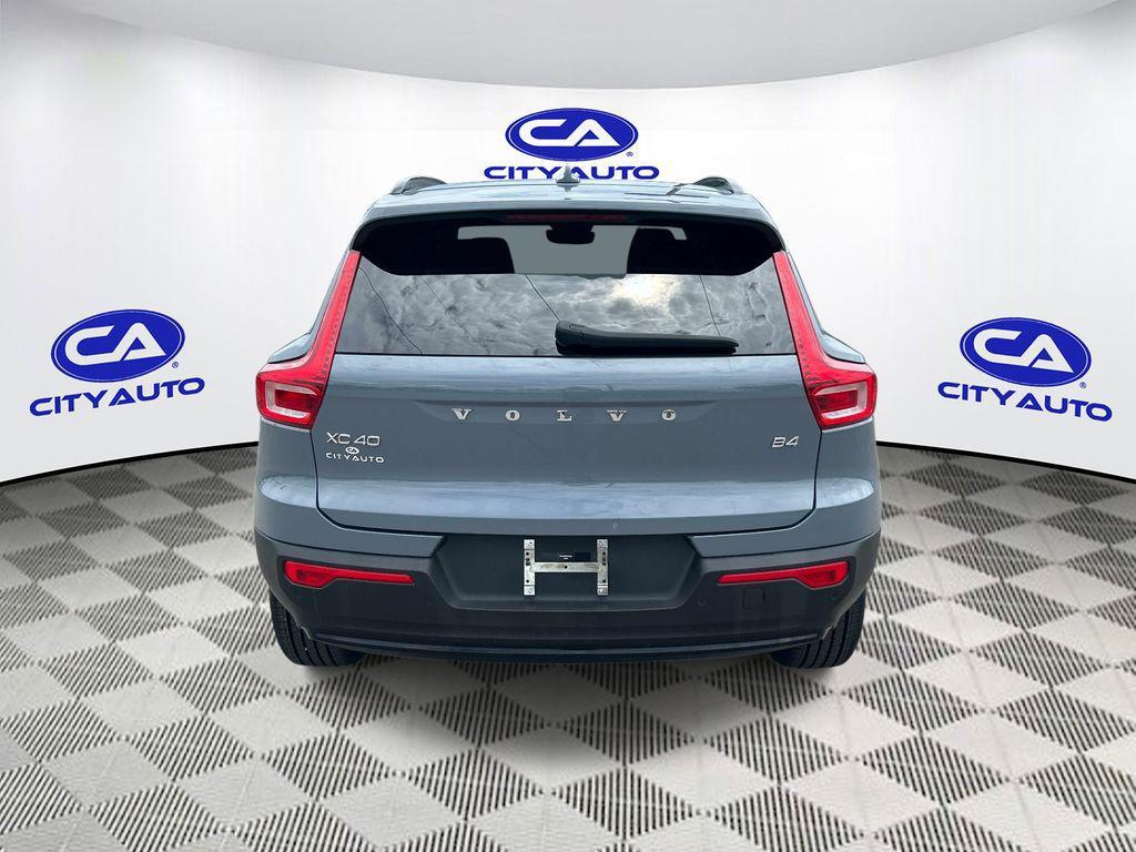 used 2023 Volvo XC40 car, priced at $25,470