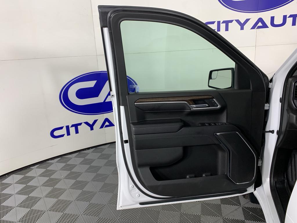 used 2022 GMC Sierra 1500 car, priced at $29,433