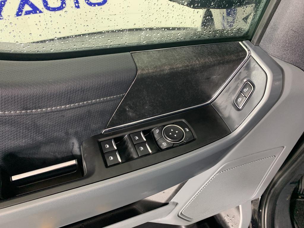 used 2022 Ford F-150 car, priced at $35,261