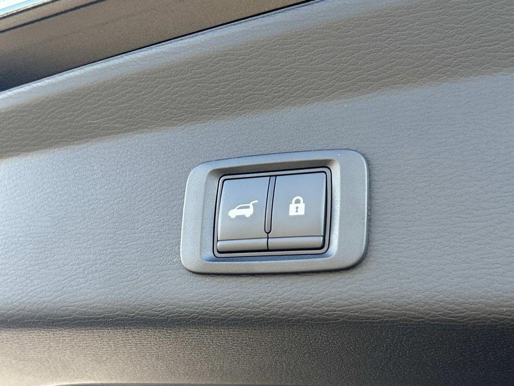 used 2025 Mitsubishi Outlander car, priced at $33,990