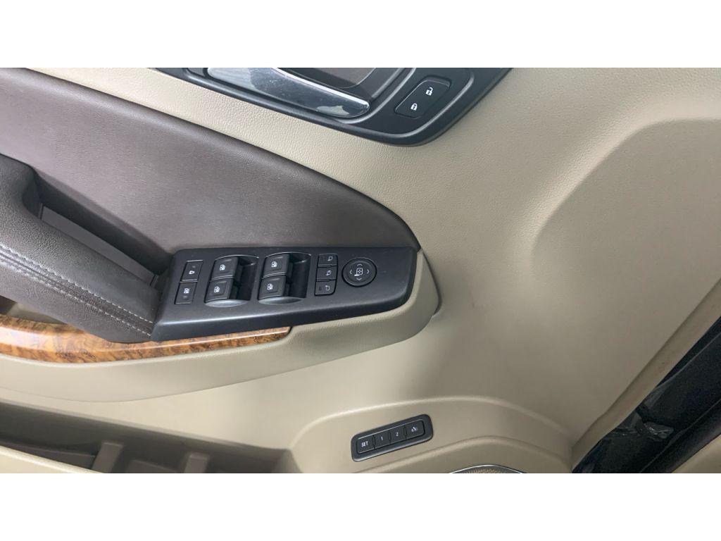 used 2015 Chevrolet Suburban car, priced at $10,999