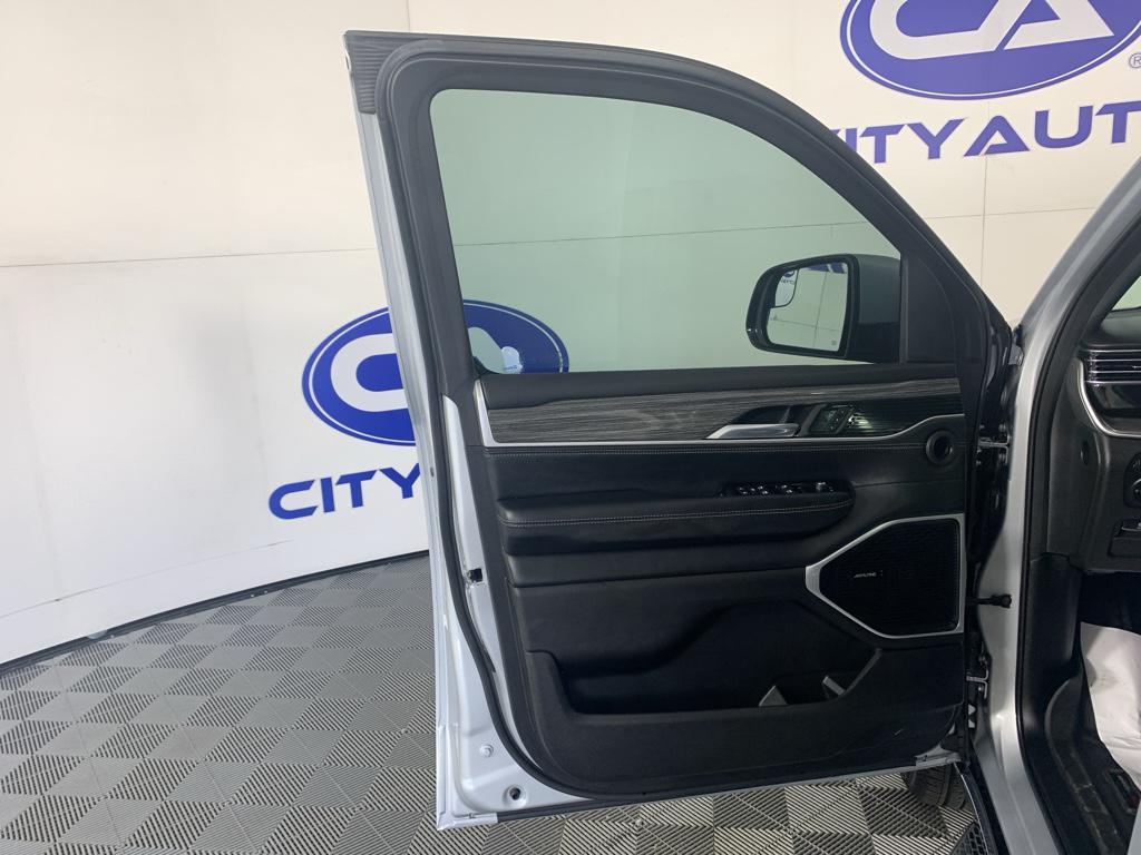 used 2022 Jeep Wagoneer car, priced at $35,341