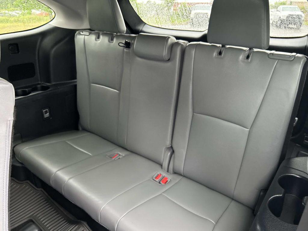 used 2023 Toyota Highlander car, priced at $35,400