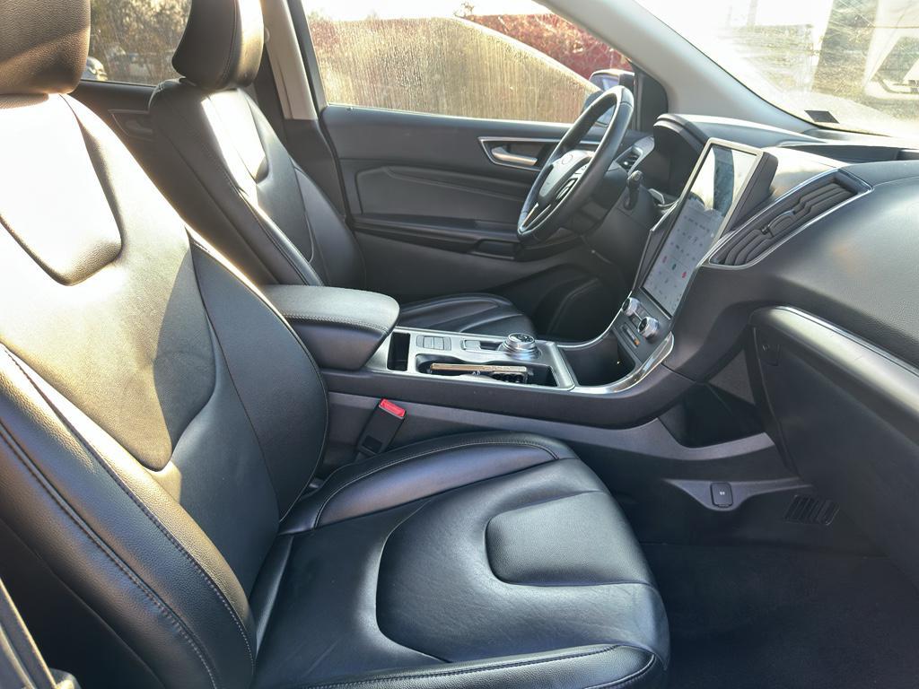 used 2022 Ford Edge car, priced at $25,567