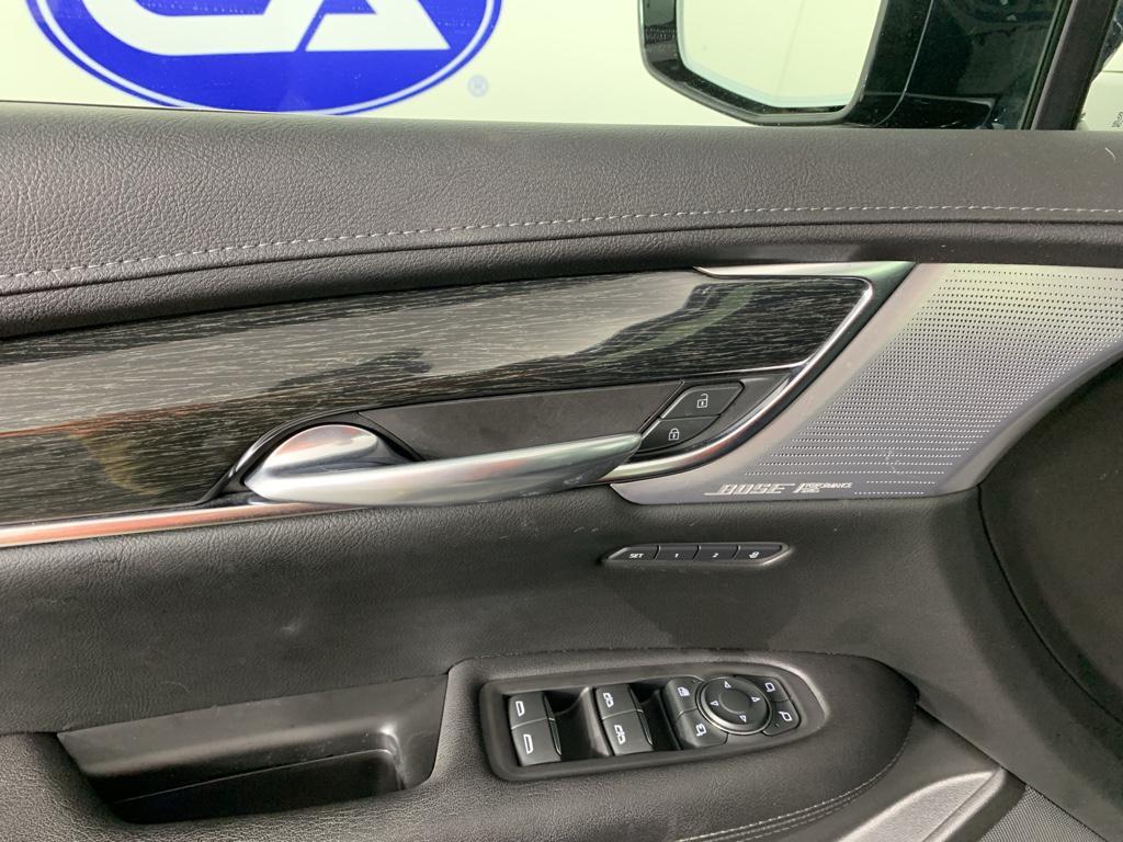 used 2021 Cadillac XT5 car, priced at $25,691