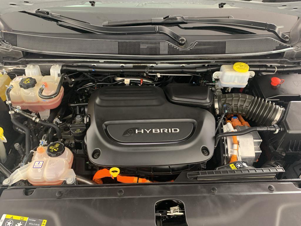 used 2022 Chrysler Pacifica Hybrid car, priced at $25,499