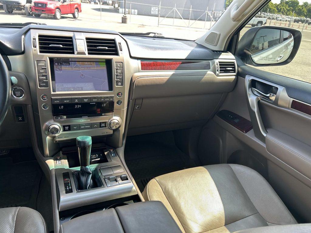 used 2019 Lexus GX 460 car, priced at $36,880