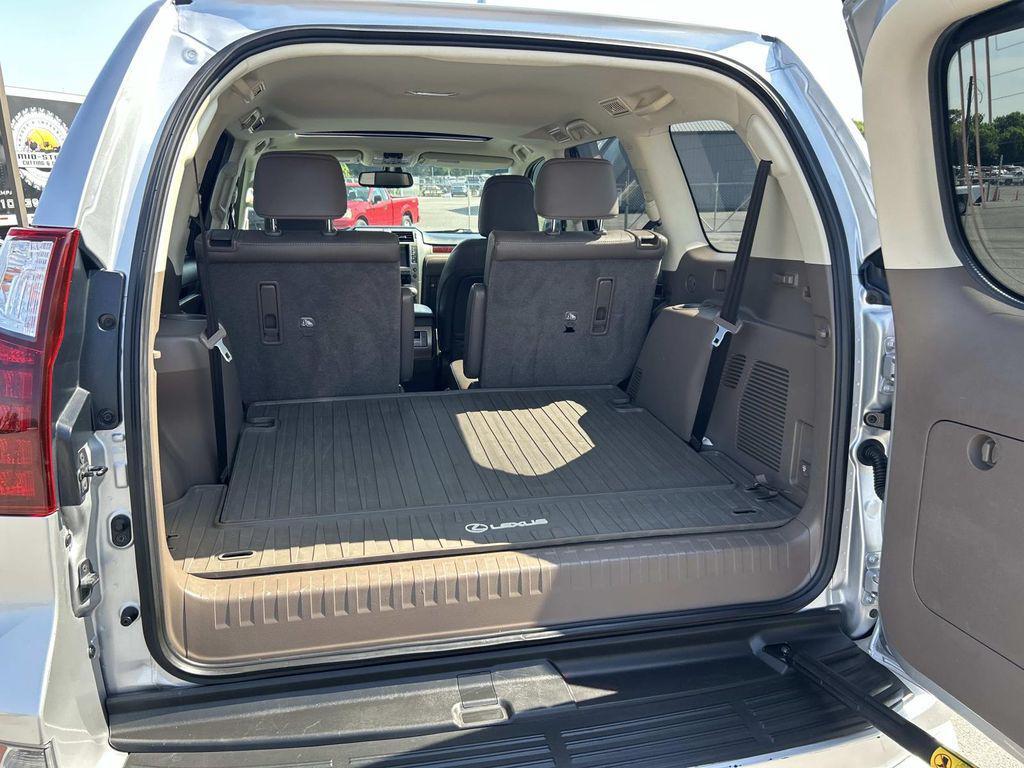 used 2019 Lexus GX 460 car, priced at $36,880
