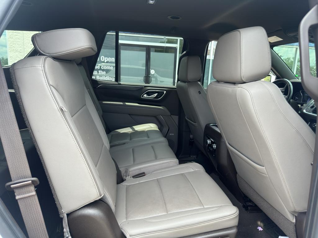 used 2021 GMC Yukon car, priced at $34,944