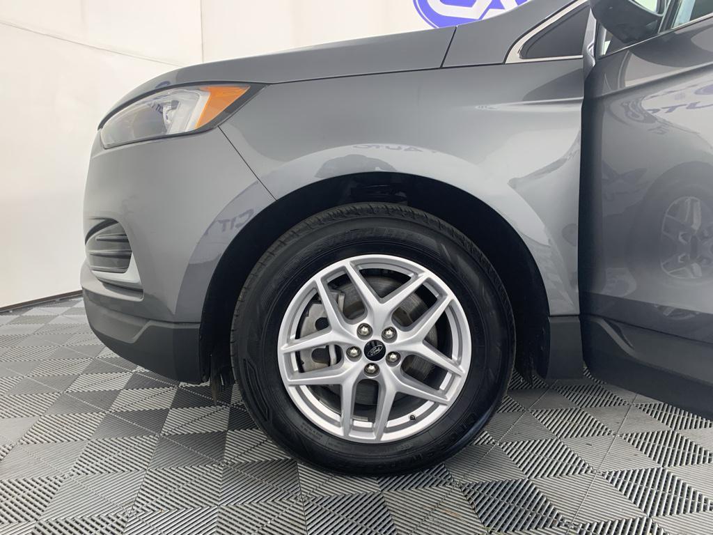 used 2023 Ford Edge car, priced at $20,000
