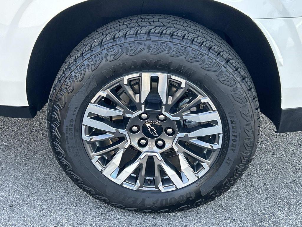 used 2025 Chevrolet Suburban car, priced at $64,811