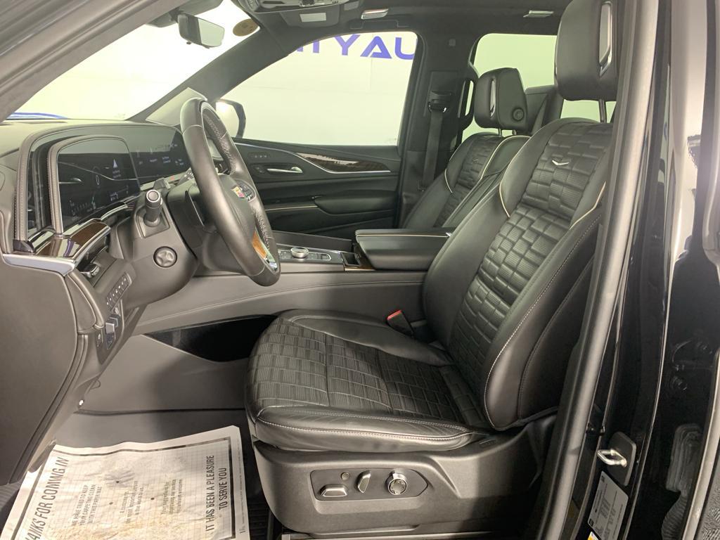 used 2021 Cadillac Escalade ESV car, priced at $69,995