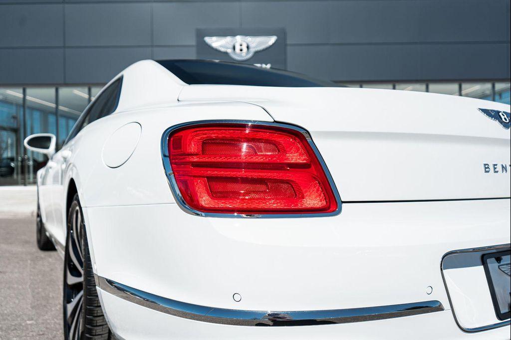 new 2026 Bentley Flying Spur car, priced at $318,370