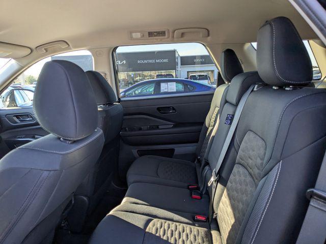 used 2025 Nissan Pathfinder car, priced at $28,989