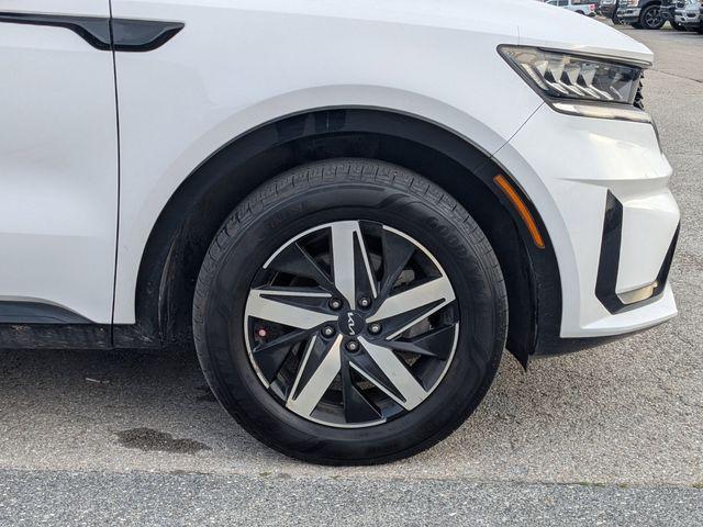 used 2022 Kia Sorento car, priced at $20,981