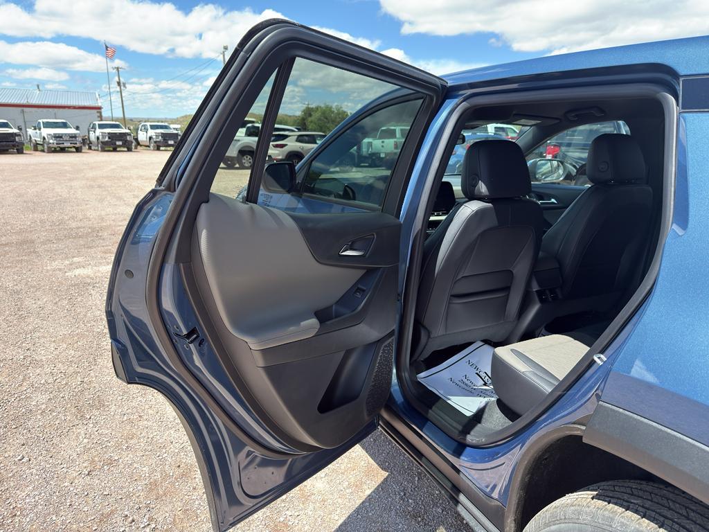 new 2026 Chevrolet Equinox car, priced at $35,595