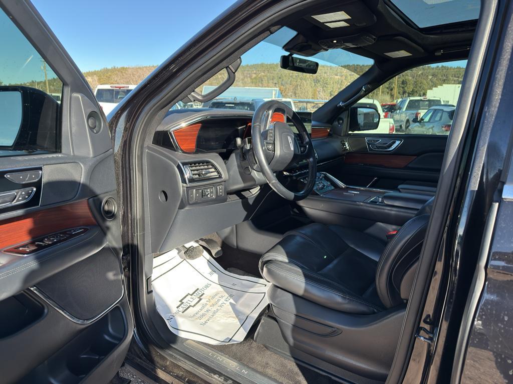 used 2022 Lincoln Navigator car