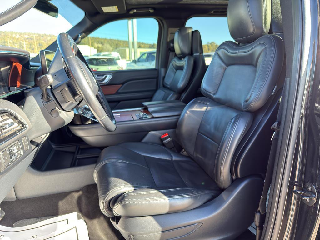 used 2022 Lincoln Navigator car
