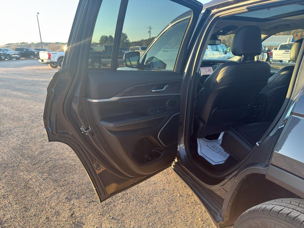 used 2023 Jeep Grand Cherokee 4xe car