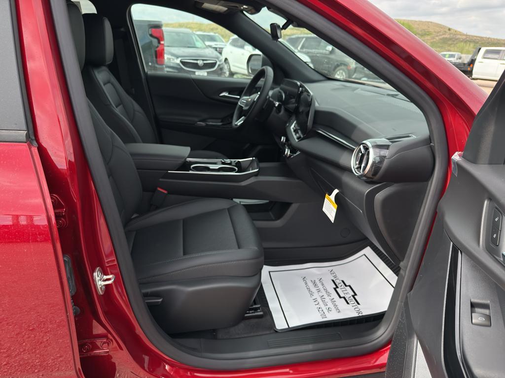 new 2026 Chevrolet Equinox car, priced at $36,710
